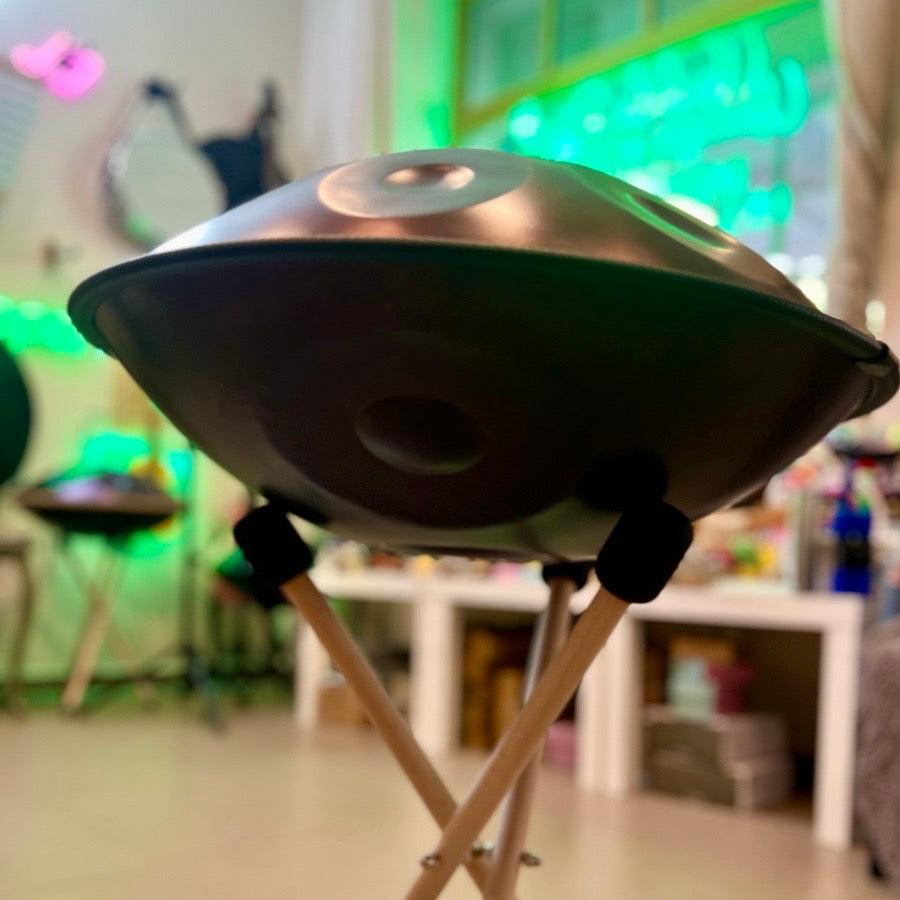 Star Handpan 12 Toņi 18" D Kurd 432Hz (Divi basa toņi apakšā)
