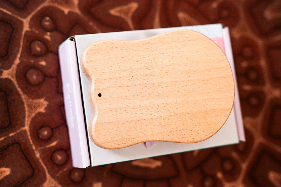 Portable 10 Key Bear Kalimba with Engraved Numbers, Health-Friendly and Easy to Play + Tuning Hammer