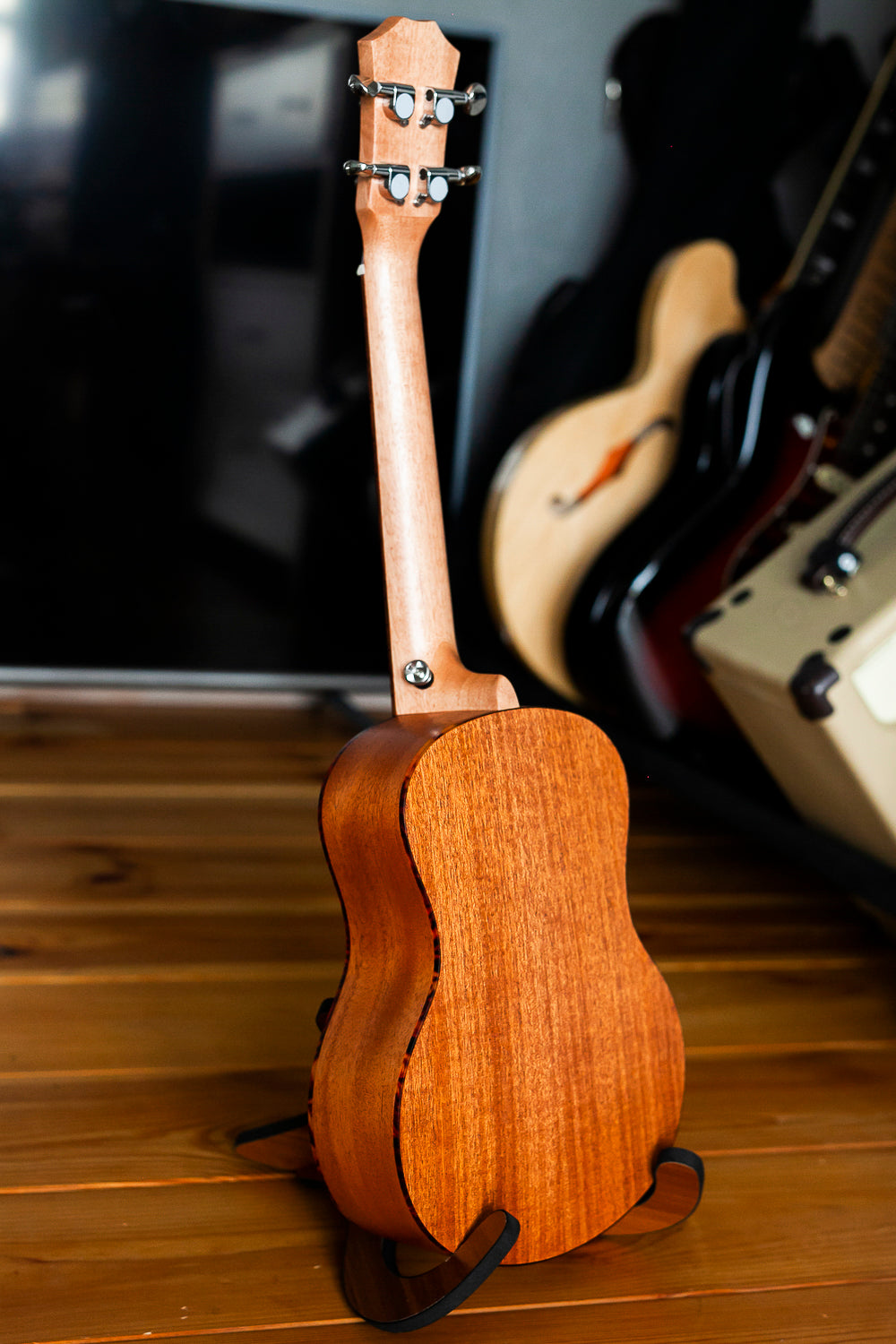 Diamond Tenora izmēra ukulele Mahogany Solid Top