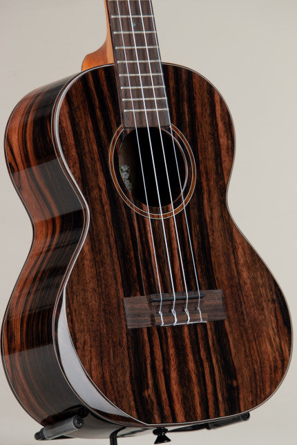 Kala KA-PX-EBY-T Premier Tenora izmēra Ukulele - Exotic Ebony